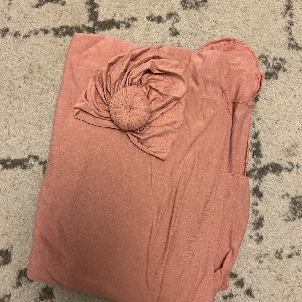 Knot Baby Pink Swaddle Blanket with Knot Hat